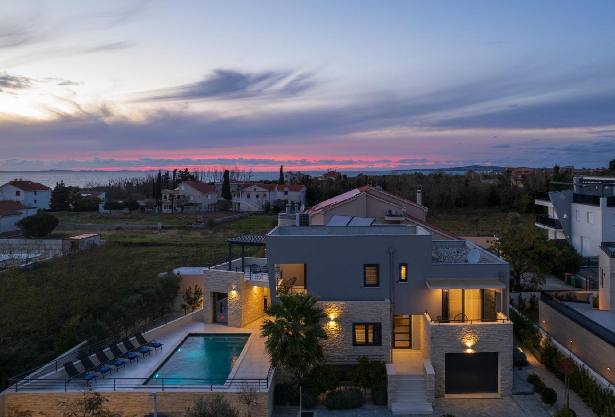 Villa Roca With Heated Pool And Sauna Privlaka  Ngoại thất bức ảnh